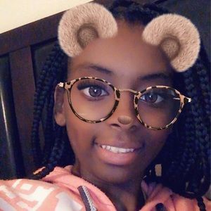 Meet your Posher, Dedra